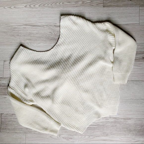 Pretty Little Thing Backless Sweater | PLT - Picture 3 of 8